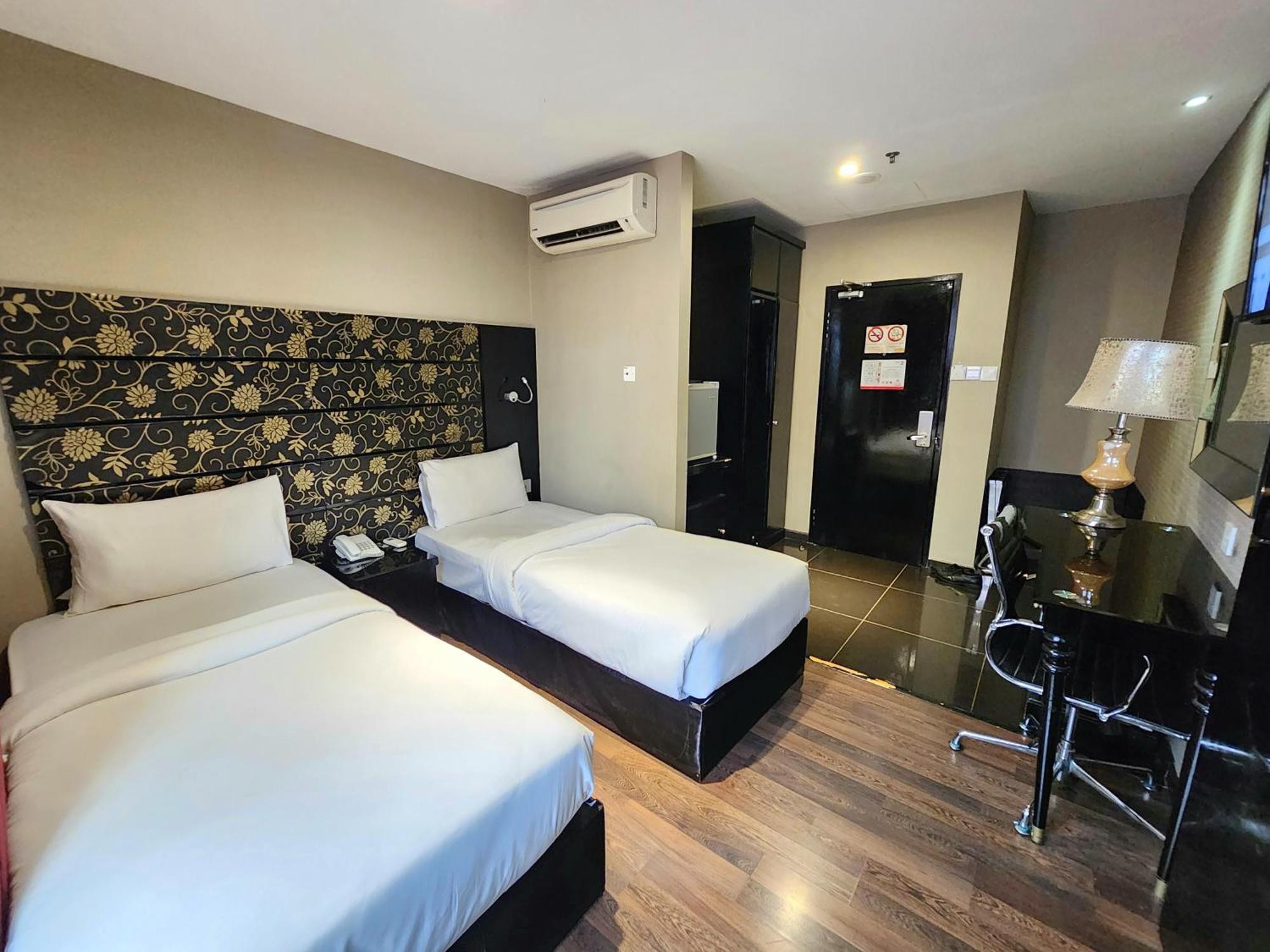 Arenaa Star Hotel — Bilder 1